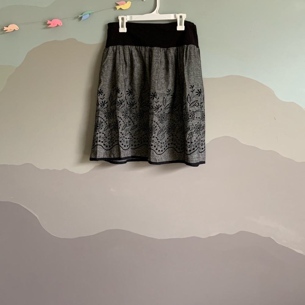 Skirt!